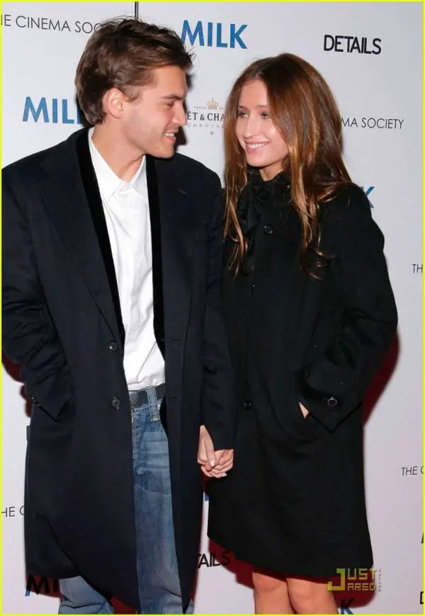 Emile Hirsch Has A Son; Baby With Wife Or One Of His Former